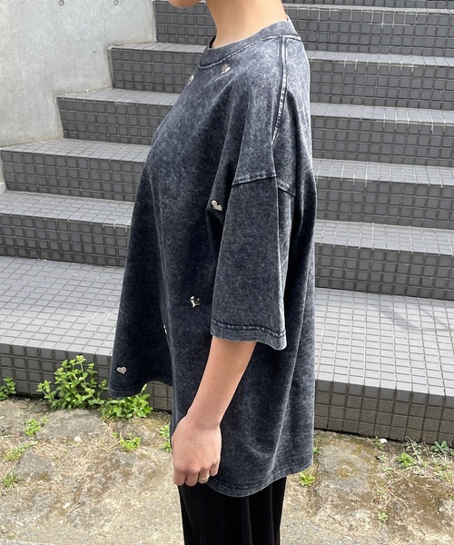 ROGER AND RAW(ロジャーアンドロウ)の「ハートプレート付きクルーTシャツ(Tシャツ/カットソー・レディース・ブラック/グレー/ベージュ/パープル・FREE)」の17枚目の写真