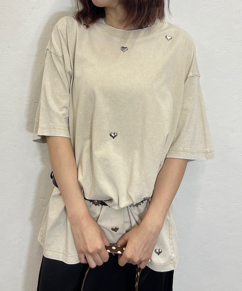 ROGER AND RAW(ロジャーアンドロウ)の「ハートプレート付きクルーTシャツ(Tシャツ/カットソー・レディース・ブラック/グレー/ベージュ/パープル・FREE)」の12枚目の写真