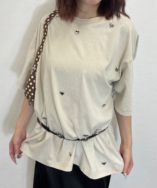ROGER AND RAW(ロジャーアンドロウ)の「ハートプレート付きクルーTシャツ(Tシャツ/カットソー・レディース・ブラック/グレー/ベージュ/パープル・FREE)」の9枚目の写真