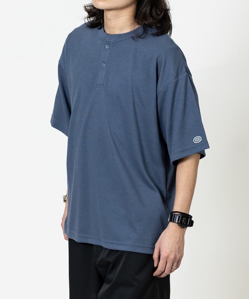 DISCUS(ディスカス)の「【15】〔DISCUS/ディスカス〕COOLMAX ワッフルヘンリー 半袖Tシャツ(Tシャツ/カットソー・メンズ・スミクロ/オフホワイト/ブルーグレー/ブラック・LARGE/MEDIUM/X-LARGE)」の8枚目の写真