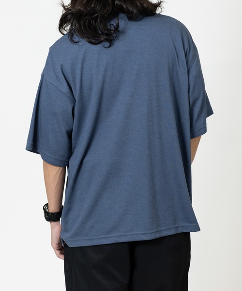 DISCUS(ディスカス)の「【15】〔DISCUS/ディスカス〕COOLMAX ワッフルヘンリー 半袖Tシャツ(Tシャツ/カットソー・メンズ・スミクロ/オフホワイト/ブルーグレー/ブラック・LARGE/MEDIUM/X-LARGE)」の9枚目の写真