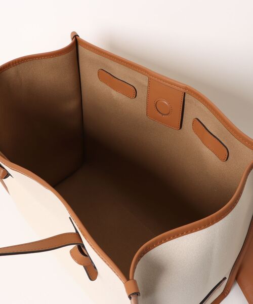 GIANNI CHIARINI（ジャンニ キアリーニ）の「【GIANNI CHIARINI/ジャンニキアリーニ】トートバッグ　MARCELLA　Mサイズ　コットン×本革（トートバッグ・レディース・ブラック/ライトブラウン/アイボリー・FREE）」の6枚目の写真