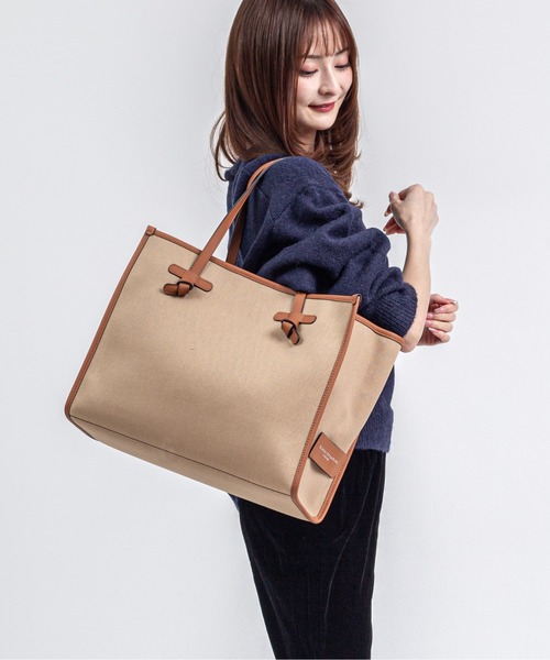 GIANNI CHIARINI（ジャンニ キアリーニ）の「【GIANNI CHIARINI/ジャンニキアリーニ】トートバッグ　MARCELLA　Mサイズ　コットン×本革（トートバッグ・レディース・ブラック/ライトブラウン/アイボリー・FREE）」の3枚目の写真