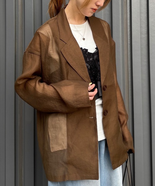 ISOOK（アイスー）の「【ISOOK / アイスー】シアーテーラードジャケット / 長袖 春アウター オーバーサイズ ビッグシルエット ルーズ丈 シアートップス シースルー 羽織り ZOZOTOWN限定（テーラードジャケット・レディース・ブラウン/アイボリー/ブラック・FREE）」の3枚目の写真