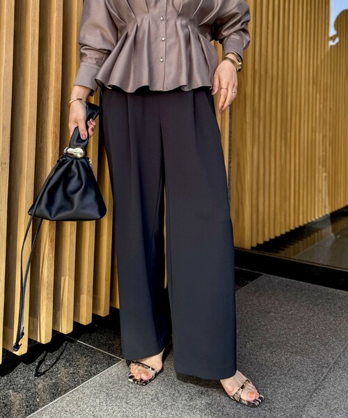 NOLLEY’S(ノーリーズ)の「《セットアップ対応》ウォッシャブルイージーツイルセミワイドパンツ(その他パンツ・レディース・ブラック/チャコールグレー/ホワイト/キャメル・34/36/38/40)」の2枚目の写真