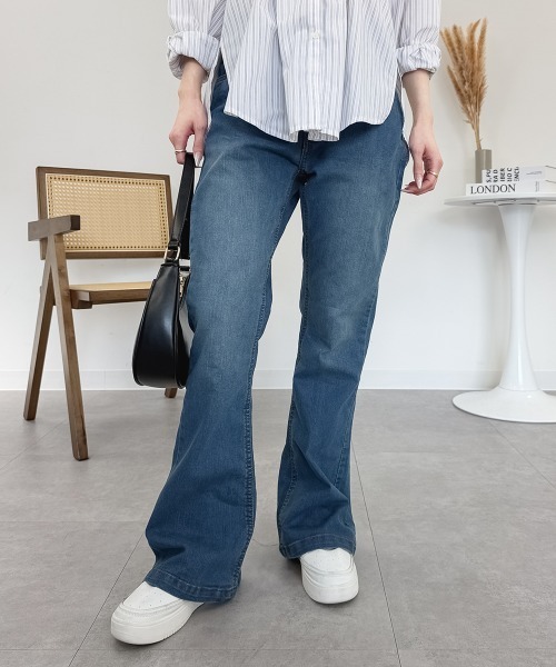 RCD(アールシーディー)の「フレアストレッチデニムパンツ(デニムパンツ・レディース・ブルー/ワンウォッシュ/ネイビー・M/LL/L)」の7枚目の写真