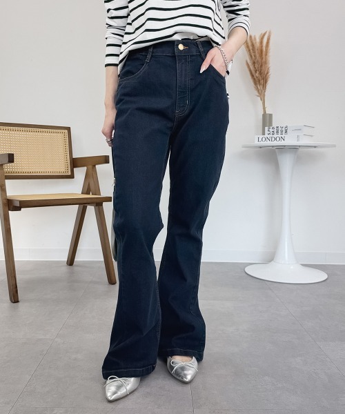 RCD(アールシーディー)の「フレアストレッチデニムパンツ(デニムパンツ・レディース・ブルー/ワンウォッシュ/ネイビー・M/LL/L)」の10枚目の写真