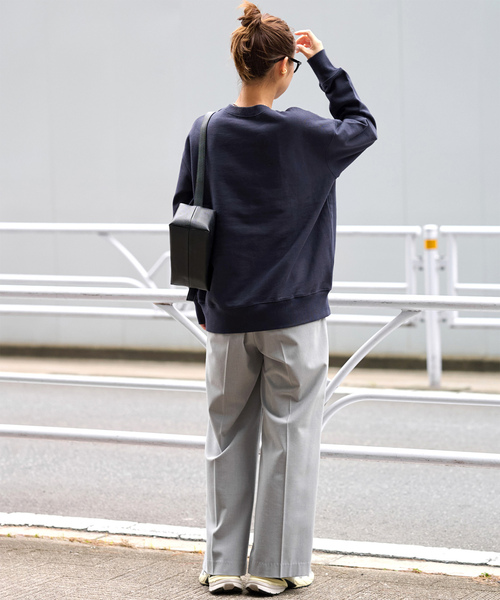 JOURNAL STANDARD relume（ジャーナルスタンダード　レリューム）の「《WEB限定追加5》ST.ALBANSロゴスウェット（スウェット・レディース・ネイビー・FREE）」の4枚目の写真