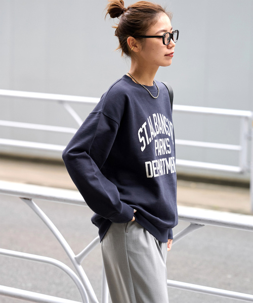 JOURNAL STANDARD relume（ジャーナルスタンダード　レリューム）の「《WEB限定追加5》ST.ALBANSロゴスウェット（スウェット・レディース・ネイビー・FREE）」の6枚目の写真