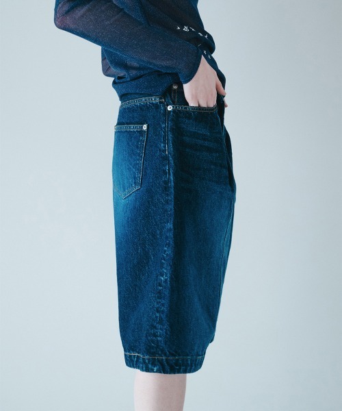 soduk(スドーク)の「vintage denim short trousers(デニムパンツ・レディース・インディゴブルー/ブラック・ONE SIZE)」の4枚目の写真