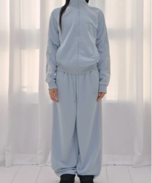 FANCY CLUB（ファンシークラブ）の「◇FANCYCLUB◇ブランド直輸入正規品/フロス グロッシー トラック パンツ FROSS GLOSSY TRACK PANTS（その他パンツ・レディース・カーキ/スカイブルー/アイボリー・FREE）」の8枚目の写真