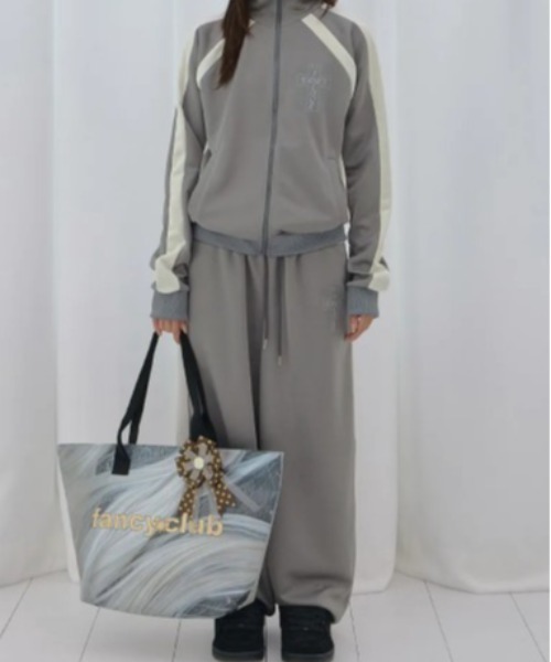 FANCY CLUB（ファンシークラブ）の「◇FANCYCLUB◇ブランド直輸入正規品/フロス グロッシー トラック パンツ FROSS GLOSSY TRACK PANTS（その他パンツ・レディース・カーキ/スカイブルー/アイボリー・FREE）」の13枚目の写真