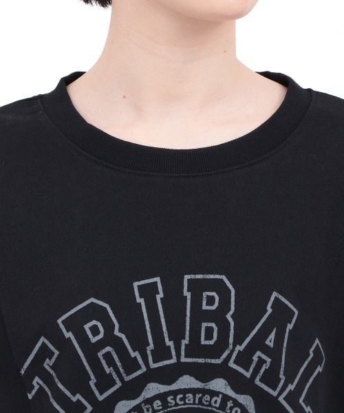 チチカカ(チチカカ)の「Orale! リメイク風カレッジTシャツ(Tシャツ/カットソー・レディース・グリーン/ホワイト/ブラック・FREE)」の12枚目の写真