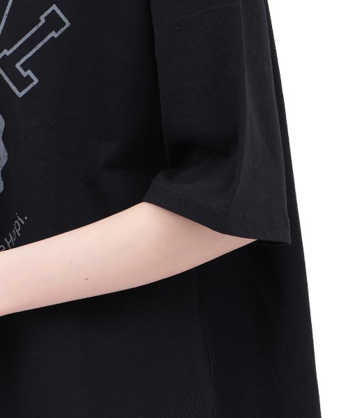 チチカカ(チチカカ)の「Orale! リメイク風カレッジTシャツ(Tシャツ/カットソー・レディース・グリーン/ホワイト/ブラック・FREE)」の13枚目の写真