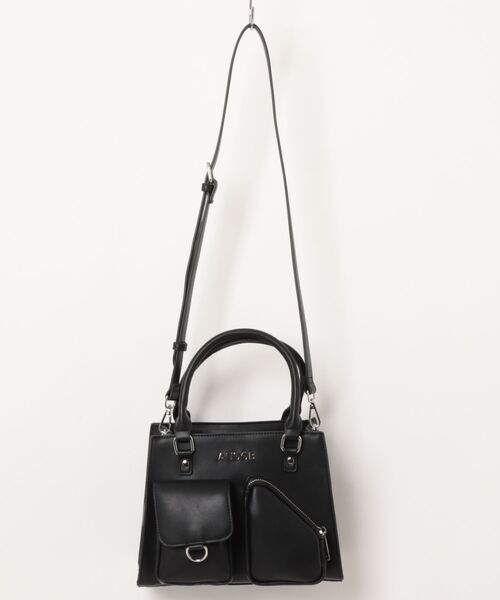 ANDGEEBEE（アンジービー）の「バラエティポケットショルダーバッグ（ショルダーバッグ・レディース・ブラック/ボルドー・FREE）」の2枚目の写真