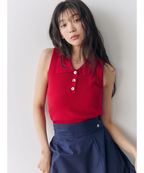 LAGUNAMOON（ラグナムーン）の「シャツカラーノースリニットプルオーバー（ニット/セーター・レディース・ネイビー/グレー/レッド/ピンク・FREE）」の4枚目の写真