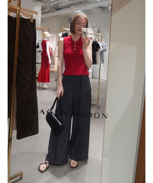 LAGUNAMOON（ラグナムーン）の「シャツカラーノースリニットプルオーバー（ニット/セーター・レディース・ネイビー/グレー/レッド/ピンク・FREE）」の17枚目の写真