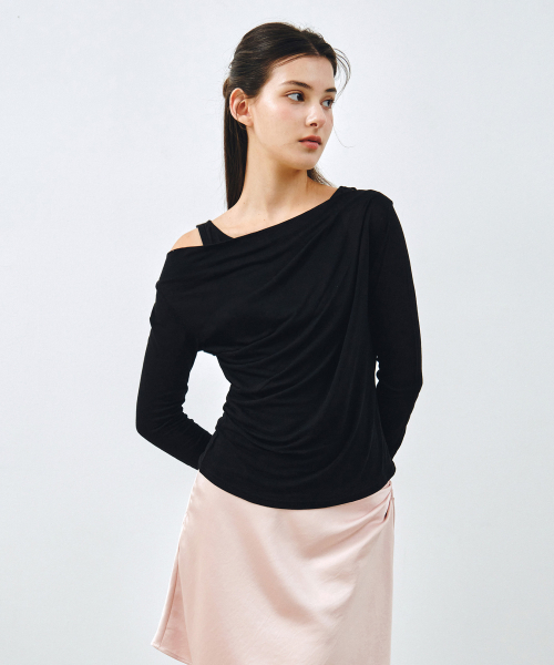 MONGDOL（モンドル）の「[SET] ワンショルダードレーピングレイヤードTシャツ ブラック MDTS088BLACK（Tシャツ/カットソー・レディース・その他・F）」の3枚目の写真