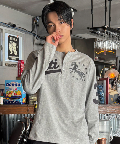 UNTITLED SEOUL(アンタイトル ソウル)の「ユニコーン ヘンリーネック スラブ ロングスリーブ グレー(Tシャツ/カットソー・レディース・その他・MEDIUM/LARGE)」の3枚目の写真