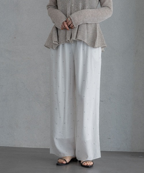A part by(アパートバイ)の「ドットシシュウストレートパンツ(その他パンツ・レディース・ベージュ/ブラック系その他2/ホワイト系その他2・FREE)」の8枚目の写真