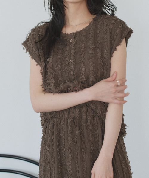 Eclat one（エクラワン）の「【Eclat one】フリンジ ジャガード ノースリーブ トップス ◎（シャツ/ブラウス・レディース・モカ/ベージュ/ブラック・M）」の19枚目の写真