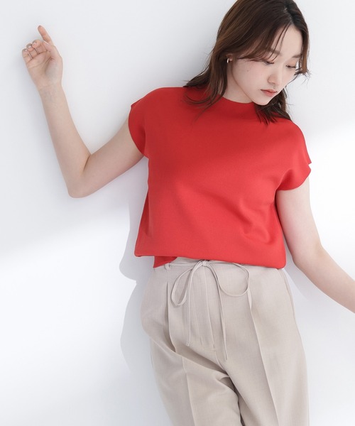 NATURAL BEAUTY BASIC(ナチュラルビューティーベーシック)の「総針ベーシックニット モックネック(ニット/セーター・レディース・オフホワイト/ライトグリーン/レッド/グレイッシュベージュ/ブラック/ダークブラウン・フリ-/FREE)」の6枚目の写真
