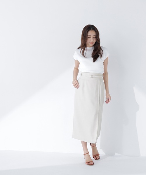 NATURAL BEAUTY BASIC(ナチュラルビューティーベーシック)の「総針ベーシックニット モックネック(ニット/セーター・レディース・オフホワイト/ライトグリーン/レッド/グレイッシュベージュ/ブラック/ダークブラウン・フリ-/FREE)」の7枚目の写真
