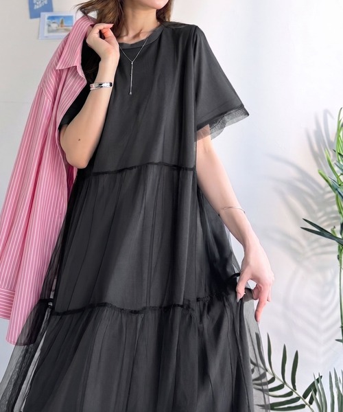 classicalelf(クラシカルエルフ)の「甘さは、ふわっと纏うくらいが今っぽい。チュールドッキングティアードロングワンピース(半袖)(ワンピース・レディース・ブラック/ブラウン/チャコール・MEDIUM/LARGE/X-LARGE/SMALL)」の2枚目の写真