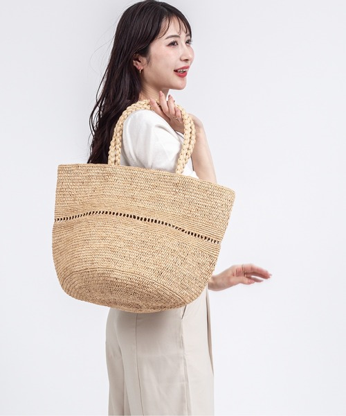 MADE IN MADA(メイドインマダ)の「【MADE IN MADA /メイドインマダ】大きめ かごバッグ ラフィア トートバッグ ハンドバッグ(かごバッグ・レディース・ベージュ系その他/ライトグレー/ナチュラル・FREE)」の16枚目の写真