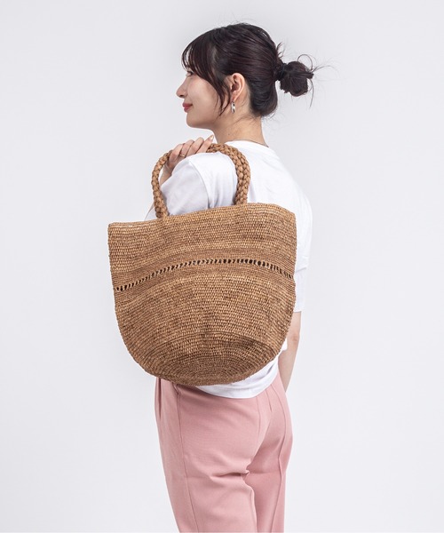 MADE IN MADA(メイドインマダ)の「【MADE IN MADA /メイドインマダ】大きめ かごバッグ ラフィア トートバッグ ハンドバッグ(かごバッグ・レディース・ベージュ系その他/ライトグレー/ナチュラル・FREE)」の22枚目の写真