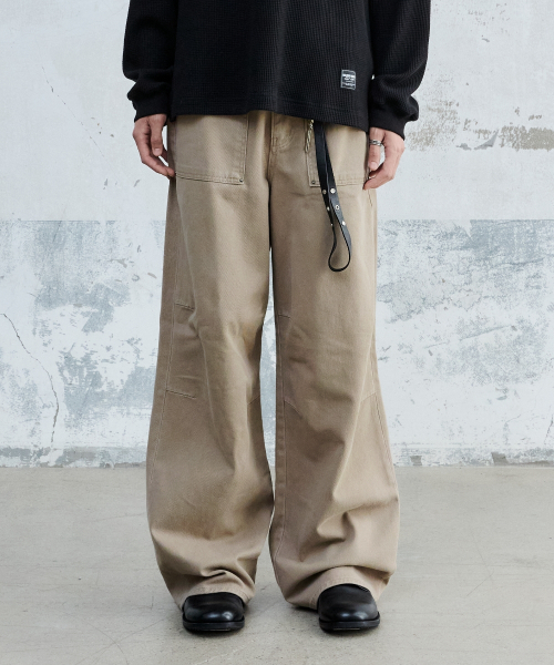 MAISON MINED(メゾンミネド)の「PIN-TUCK WASHED COTTON PANTS BEIGE(その他パンツ・メンズ・その他・MEDIUM/LARGE/SMALL)」の9枚目の写真