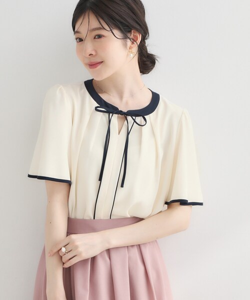 couture brooch(クチュールブローチ)の「【洗濯機可】配色パイピング ブラウス(シャツ/ブラウス・レディース・ネイビー系4/アイボリー系4/ライトグレー系4・40/38/36/42)」の19枚目の写真