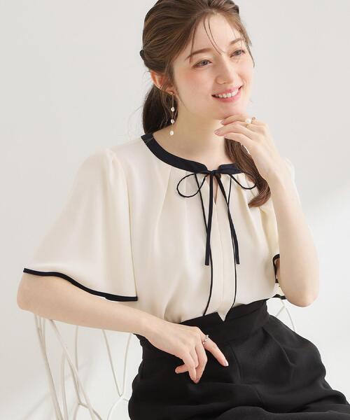 couture brooch(クチュールブローチ)の「【洗濯機可】配色パイピング ブラウス(シャツ/ブラウス・レディース・ネイビー系4/アイボリー系4/ライトグレー系4・40/38/36/42)」の14枚目の写真