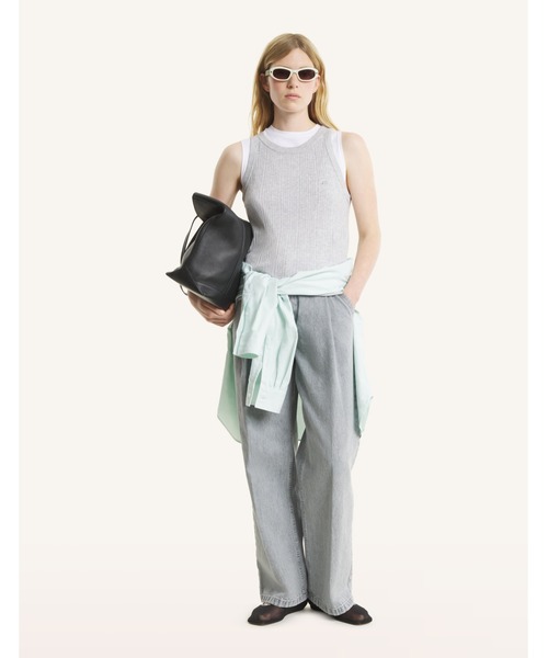 Maison Kitsune(メゾンキツネ)の「BABY FOX FINE RIB KNITTED TANK TOP(タンクトップ・レディース・ライトグレー・M/S/XS)」の5枚目の写真