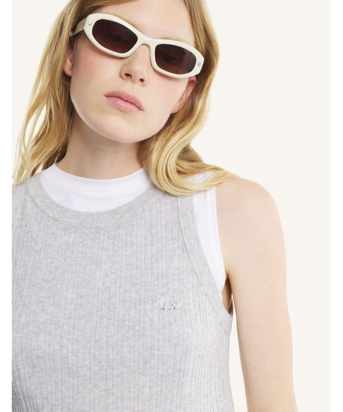 Maison Kitsune(メゾンキツネ)の「BABY FOX FINE RIB KNITTED TANK TOP(タンクトップ・レディース・ライトグレー・M/S/XS)」の9枚目の写真