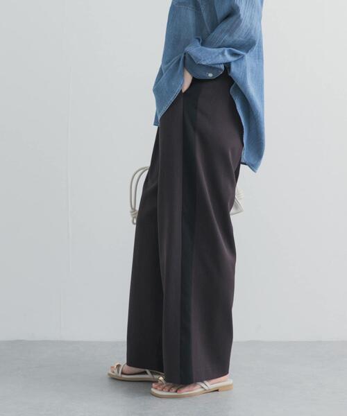 URBAN RESEARCH DOORS（アーバンリサーチドアーズ）の「サマーウールMIXラインパンツ（その他パンツ・レディース・ブラック/チャコールグレー・FREE）」の2枚目の写真