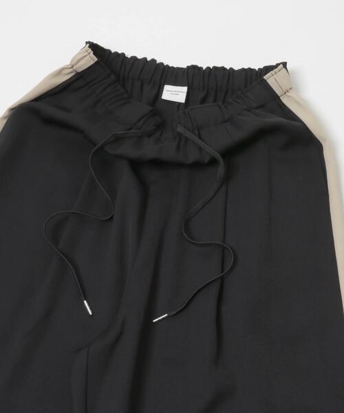 URBAN RESEARCH DOORS（アーバンリサーチドアーズ）の「サマーウールMIXラインパンツ（その他パンツ・レディース・ブラック/チャコールグレー・FREE）」の21枚目の写真