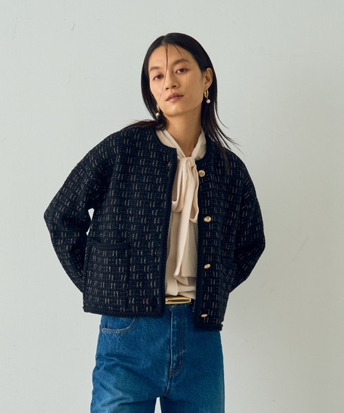 DESIGNWORKS(デザインワークス)の「ラメツイードライクニットショートジャケット(ノーカラージャケット・レディース・ブラック・38)」の9枚目の写真