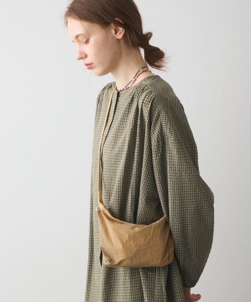 Crisp（クリスプ）の「ripstop compact back pack / リップストップコンパクトバックパック（バックパック/リュック・レディース・ベージュ/ブラック・ONESIZE）」の18枚目の写真