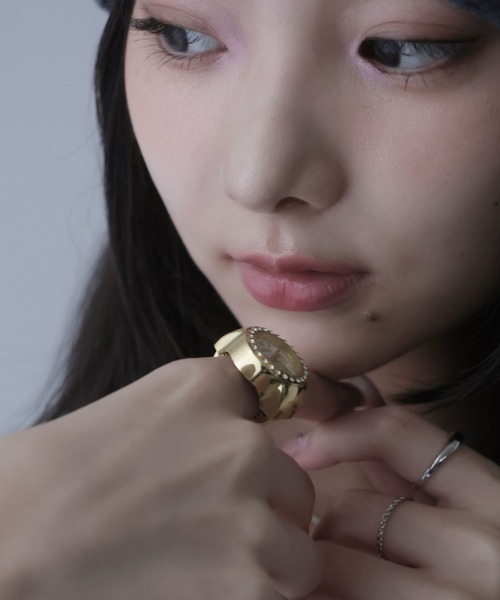 Ulysses(ユリシス)の「ビジューラウンドミニウォッチリング(リング・レディース・ゴールド/シルバー/ピンク・F)」の5枚目の写真