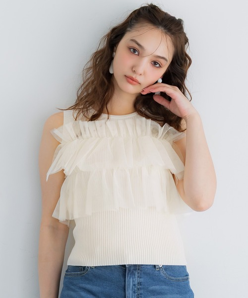coca(coca)(コカ)の「ノースリーブフリルニット(ニット/セーター・レディース・アイボリー/ブラック/ライトピンク・S/M/L)」の1枚目の写真