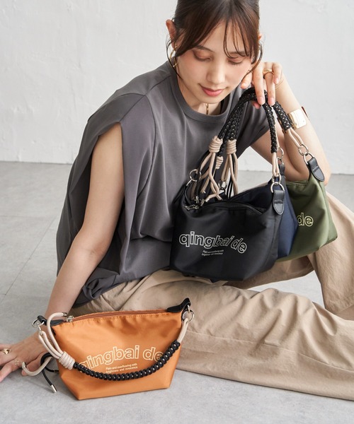 ikka（イッカ）の「【撥水】ロゴ入り2WAYミニショルダーバッグ（ショルダーバッグ・レディース・ネイビー/カーキ/オレンジ/ブラック・FREE）」の21枚目の写真