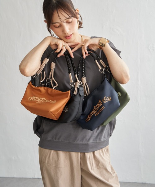 ikka（イッカ）の「【撥水】ロゴ入り2WAYミニショルダーバッグ（ショルダーバッグ・レディース・ネイビー/カーキ/オレンジ/ブラック・FREE）」の16枚目の写真