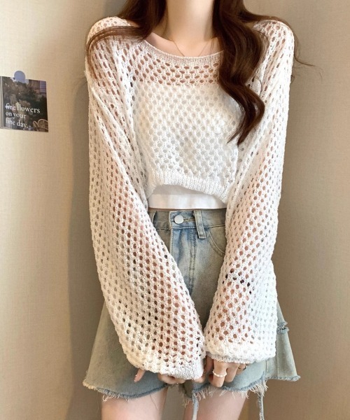 Beststore（ベストストア）の「透かし編み クロップド ニット トップス メッシュ セーター シアー 長袖 レディース（ニット/セーター・レディース・ホワイト/アイボリー/イエロー/ブラック/ベージュ・FREE）」の2枚目の写真