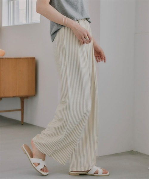 slattgir（スラットジール）の「高身長　ストライプタックリラックスワイドパンツ（トールサイズ）Essenave（その他パンツ・レディース・ブルー系/ベージュ系・TM/TL/TLL/T3L）」の4枚目の写真