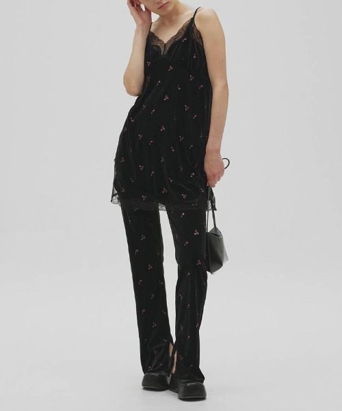 TODAYFUL（トゥデイフル）の「TODAYFUL　Petit Flower Velour Leggings プチフラワーベロアレギンス/12620721（レギンス/スパッツ・レディース・チョコ/ブラック・36）」の3枚目の写真