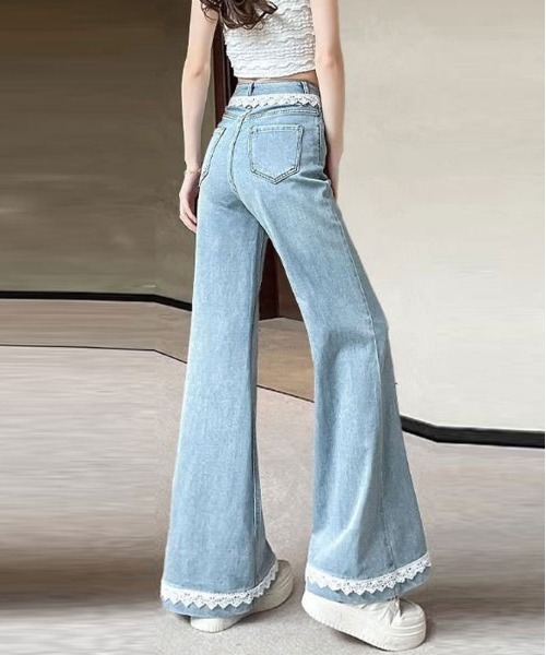 &soiree(アンドソワレ)の「レース付きセミフレアデニムパンツ(デニムパンツ・レディース・ブルー・X-SMALL/LARGE/MEDIUM/SMALL/X-LARGE)」の4枚目の写真