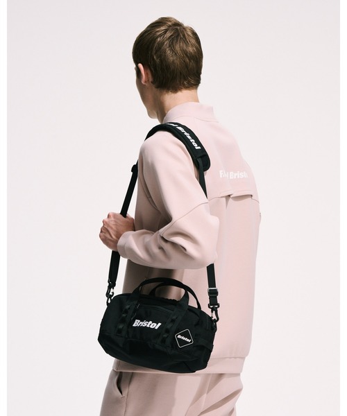 F.C.Real Bristol(エフシーレアルブリストル)の「CORDURA RIPSTOP MINI DUFFLE BAG(ショルダーバッグ・メンズ・ブラック・FREE)」の2枚目の写真