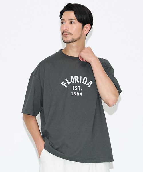 coca(coca)(コカ)の「ワッペン半袖Tシャツ(Tシャツ/カットソー・メンズ・チャコール/ホワイト・M)」の2枚目の写真