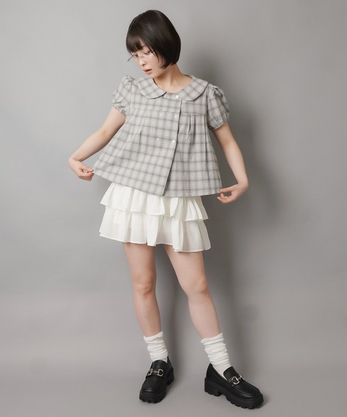 SPINNS(スピンズ)の「チェック柄パフスリーブブラウス/ダブルボタン2/韓国ガーリー(シャツ/ブラウス・レディース・ベージュ/ネイビー/サックスブルー・ONESIZE)」の14枚目の写真